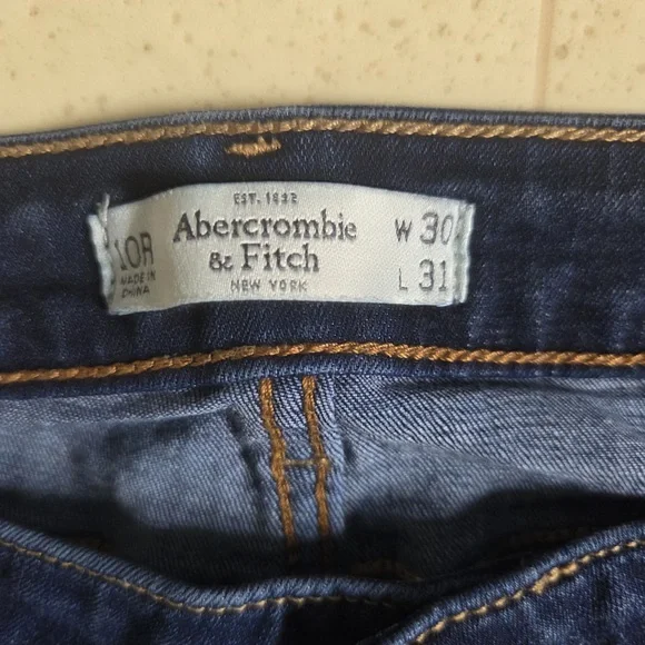Abercrombie & Fitch Indigo Skinny Jeans - Picture 3 of 6